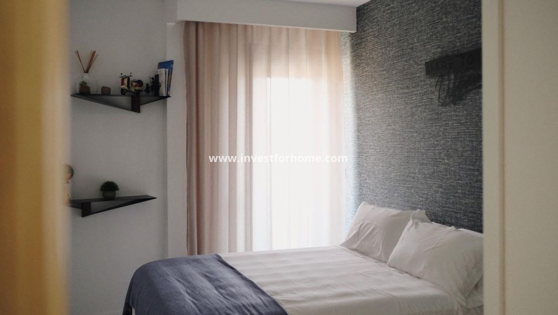 Sale - Apartment - Torrevieja - La Veleta