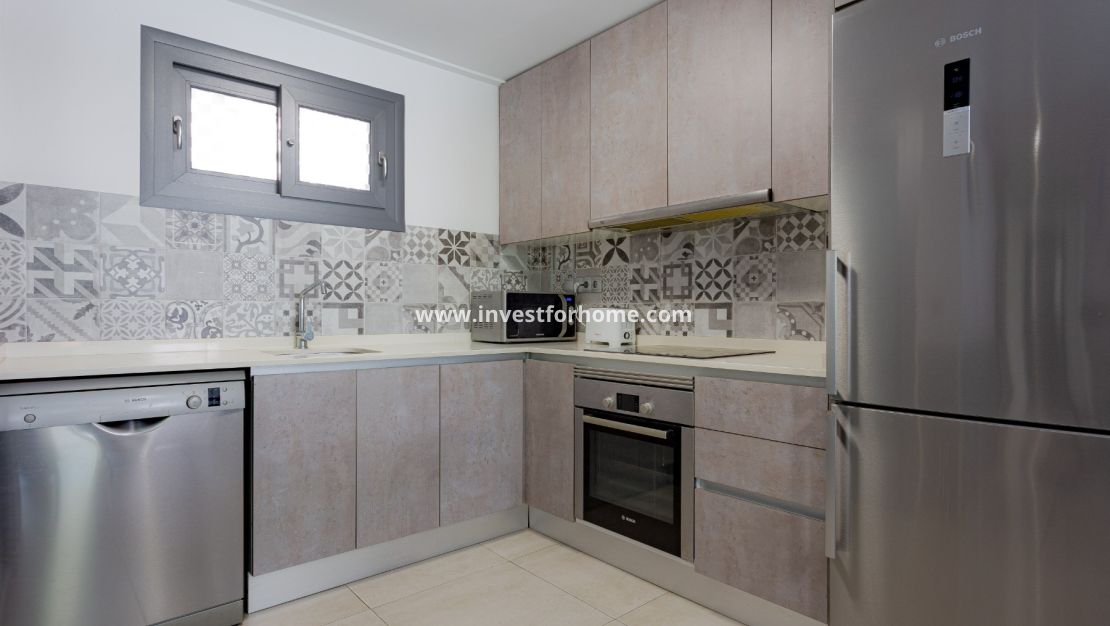 Sale - Apartment - Torrevieja - La Veleta