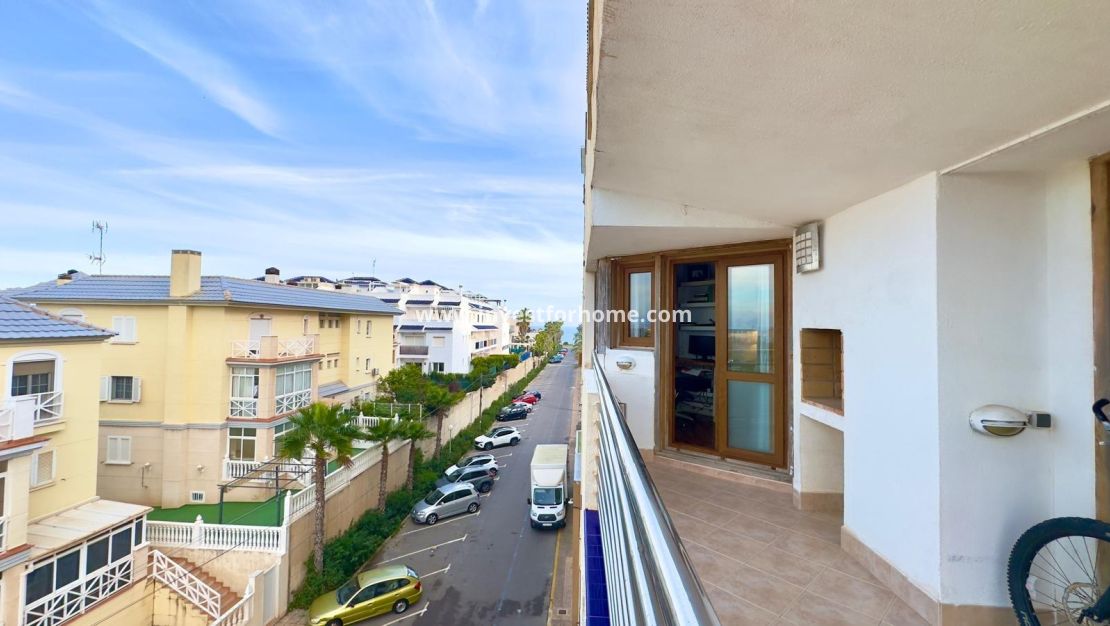 Sale - Apartment - Torrevieja - La Veleta