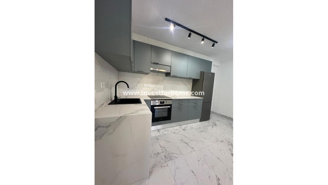 Sale - Apartment - Torrevieja - La Veleta