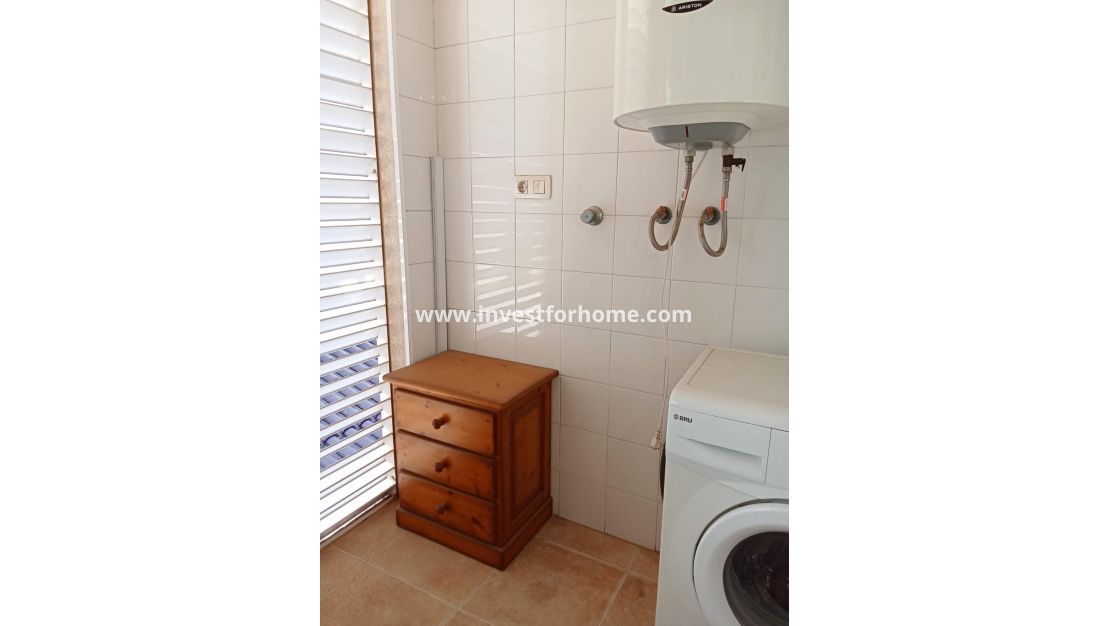 Sale - Apartment - Torrevieja - La Veleta