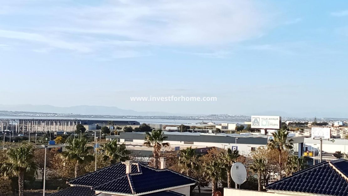 Sale - Apartment - Torrevieja - La Veleta