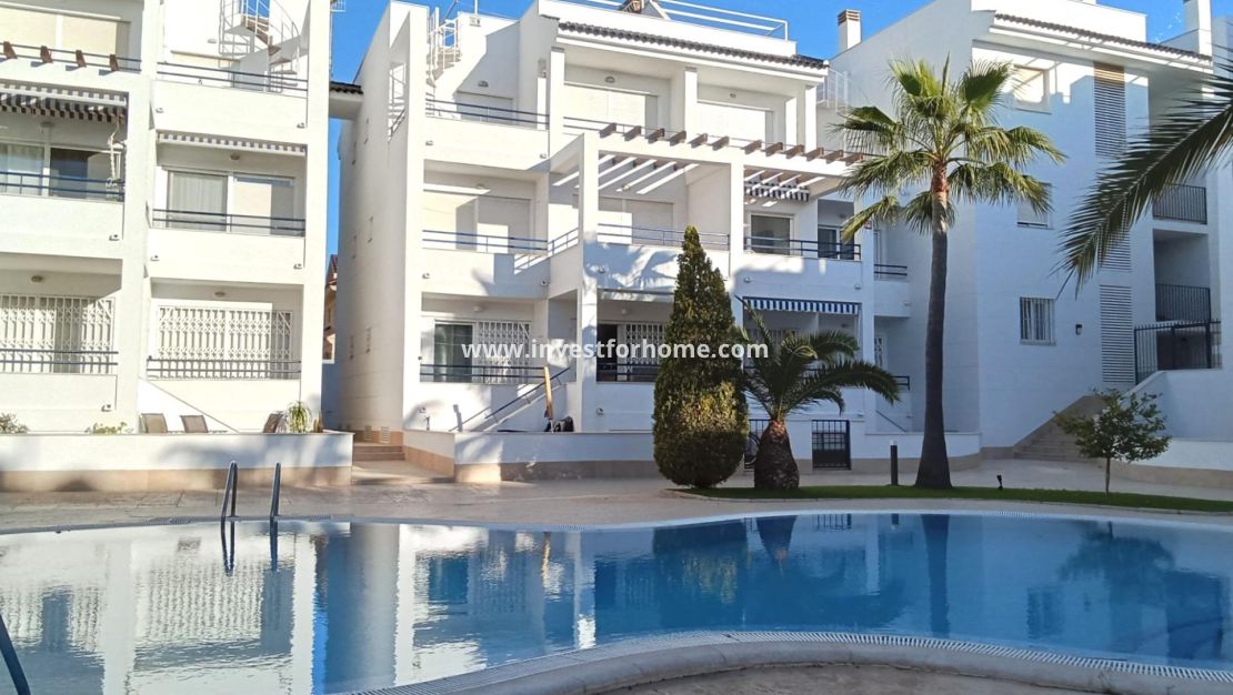 Sale - Apartment - Torrevieja - La Veleta
