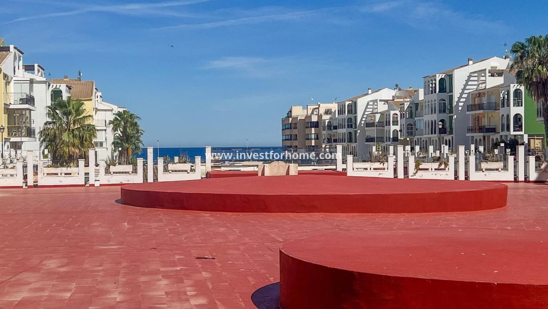 Sale - Apartment - Torrevieja - La Veleta