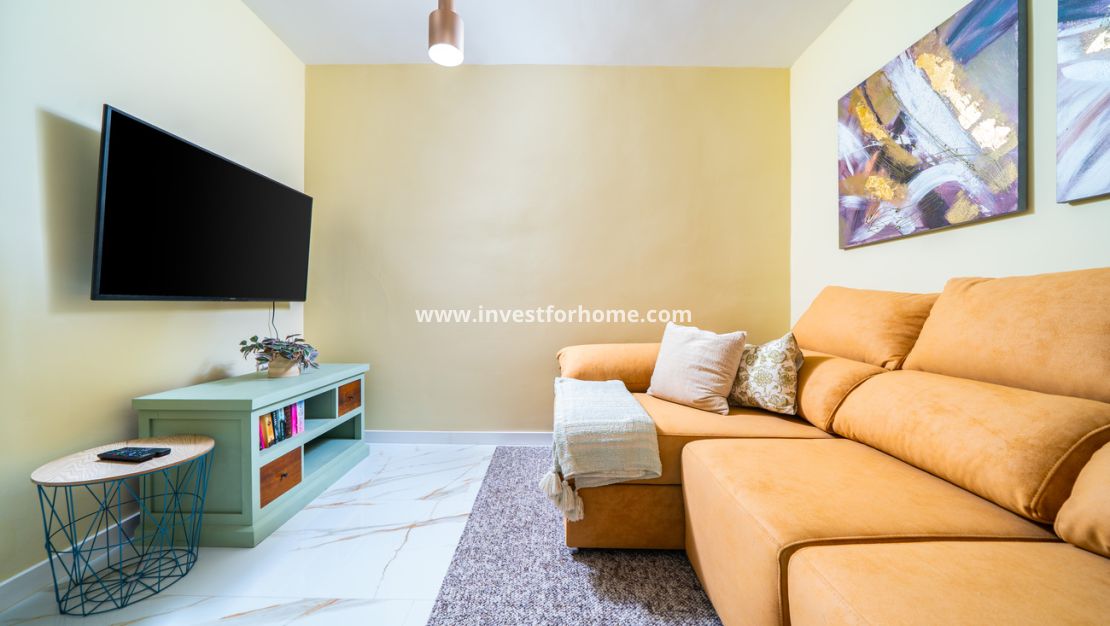 Sale - Apartment - Torrevieja - La Veleta