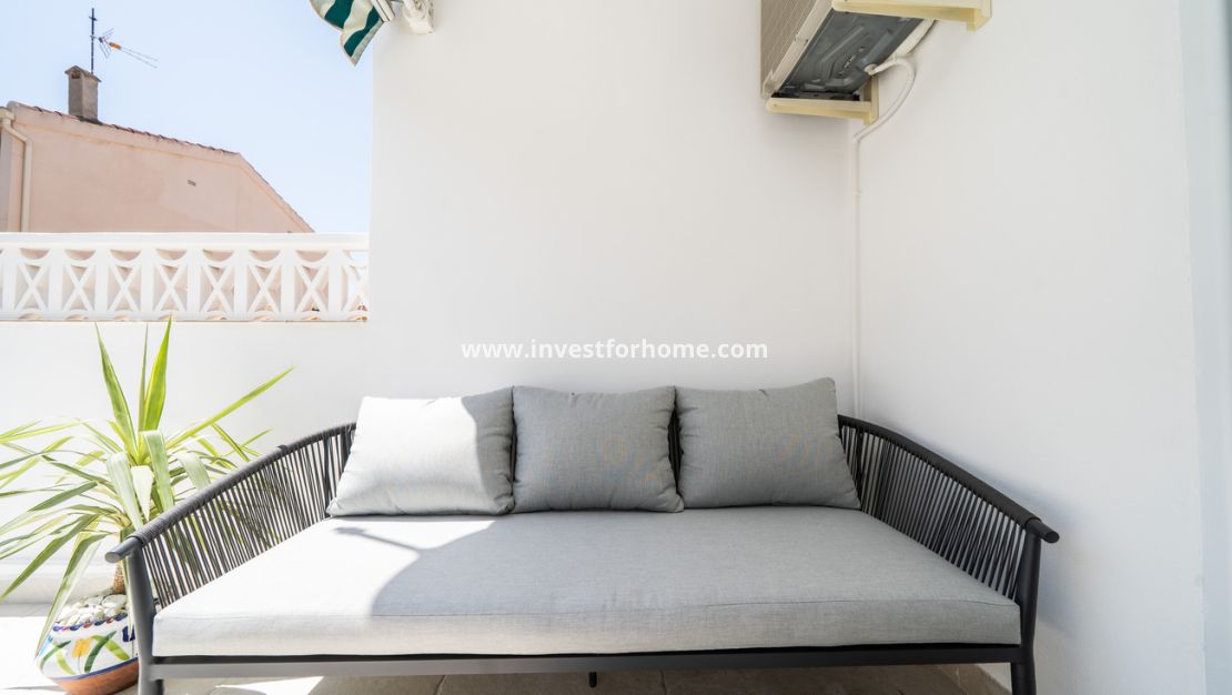 Sale - Apartment - Torrevieja - La Veleta