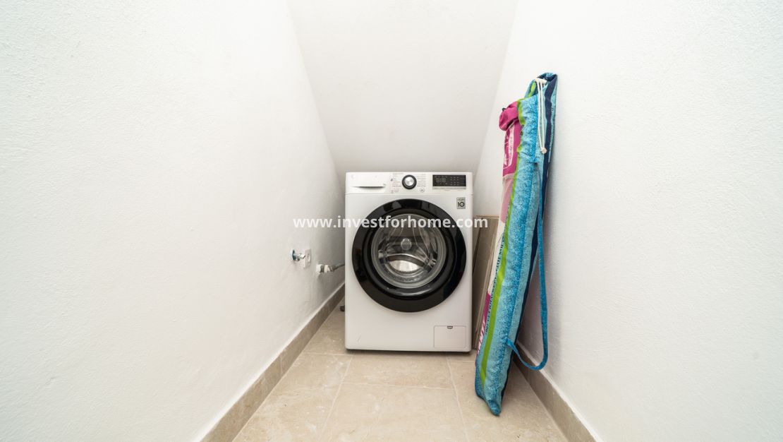 Sale - Apartment - Torrevieja - La Veleta