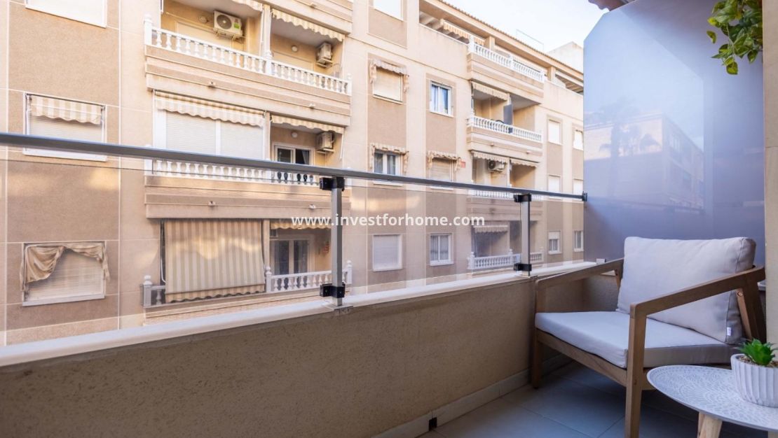 Sale - Apartment - Torrevieja - Las Calas