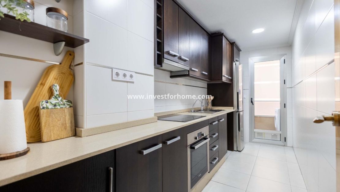 Sale - Apartment - Torrevieja - Las Calas