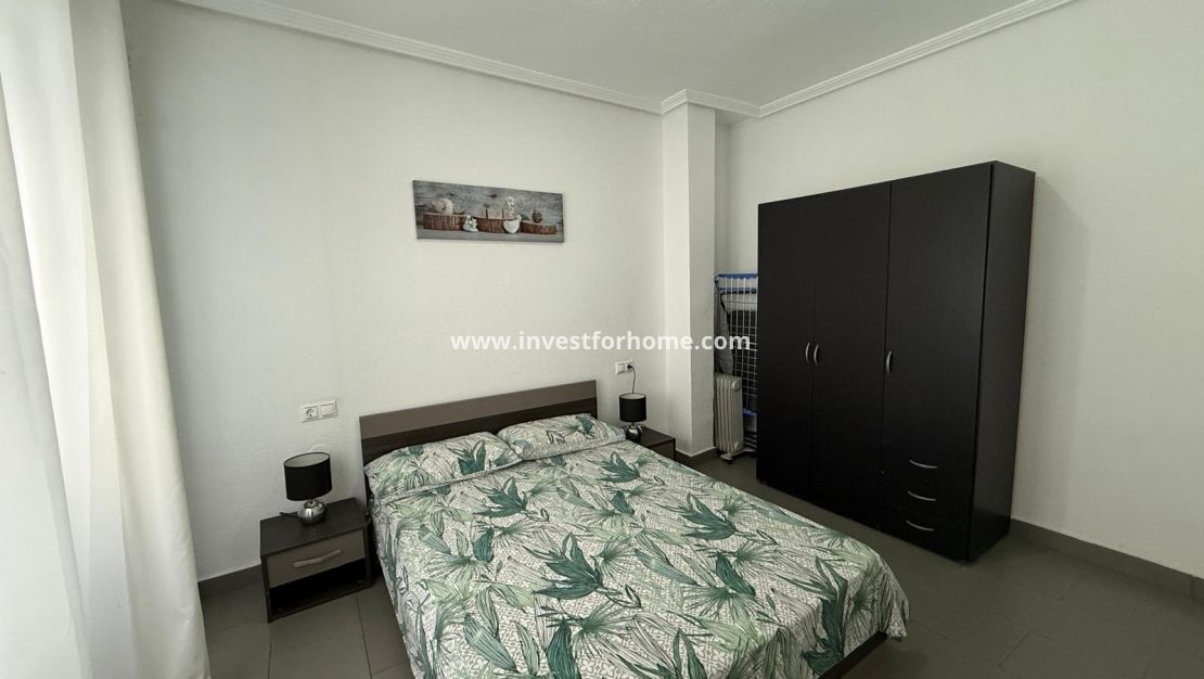 Sale - Apartment - Torrevieja - Las Piscinas Naturales