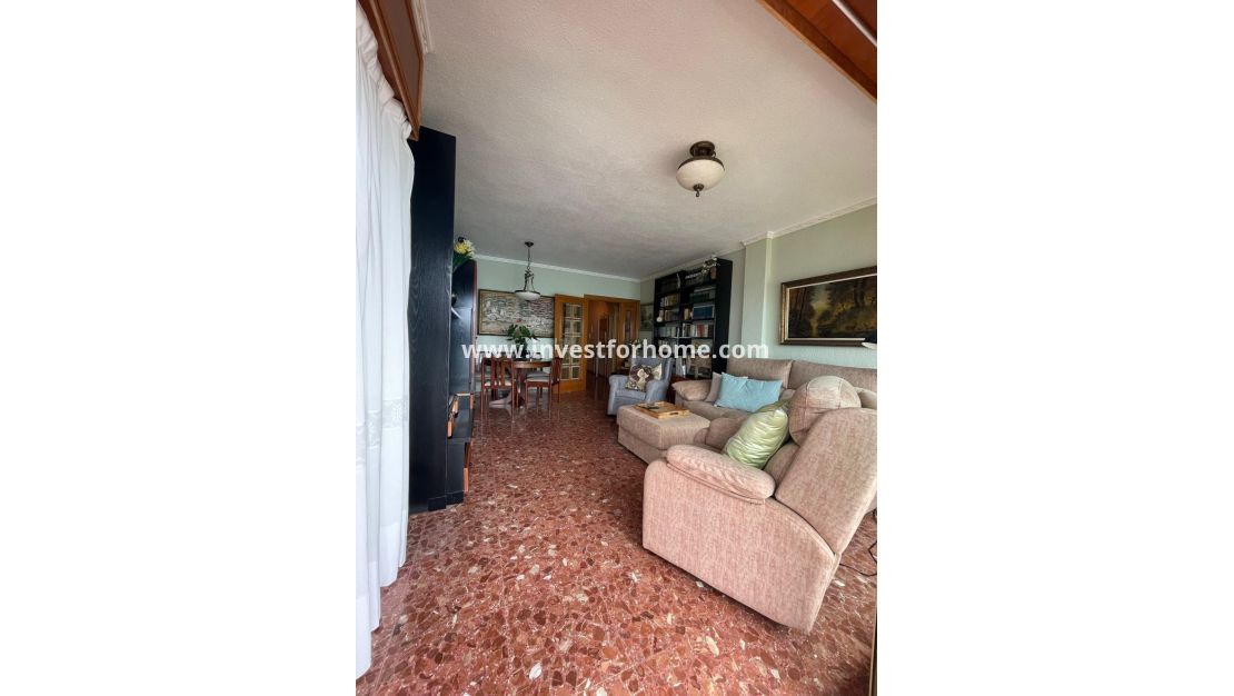 Sale - Apartment - Torrevieja - Las Piscinas Naturales