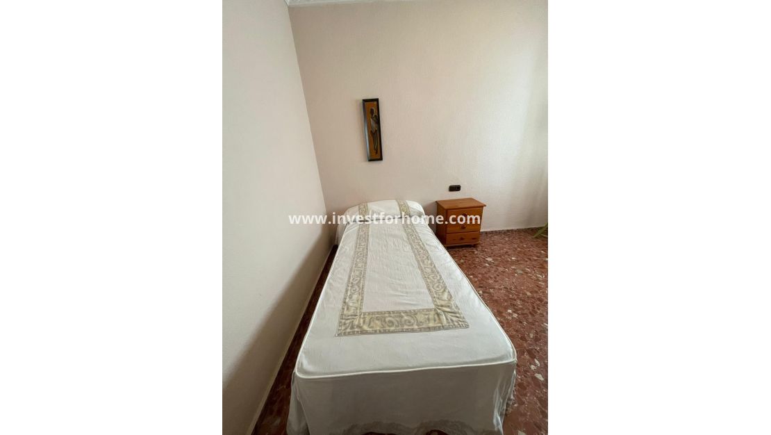 Sale - Apartment - Torrevieja - Las Piscinas Naturales