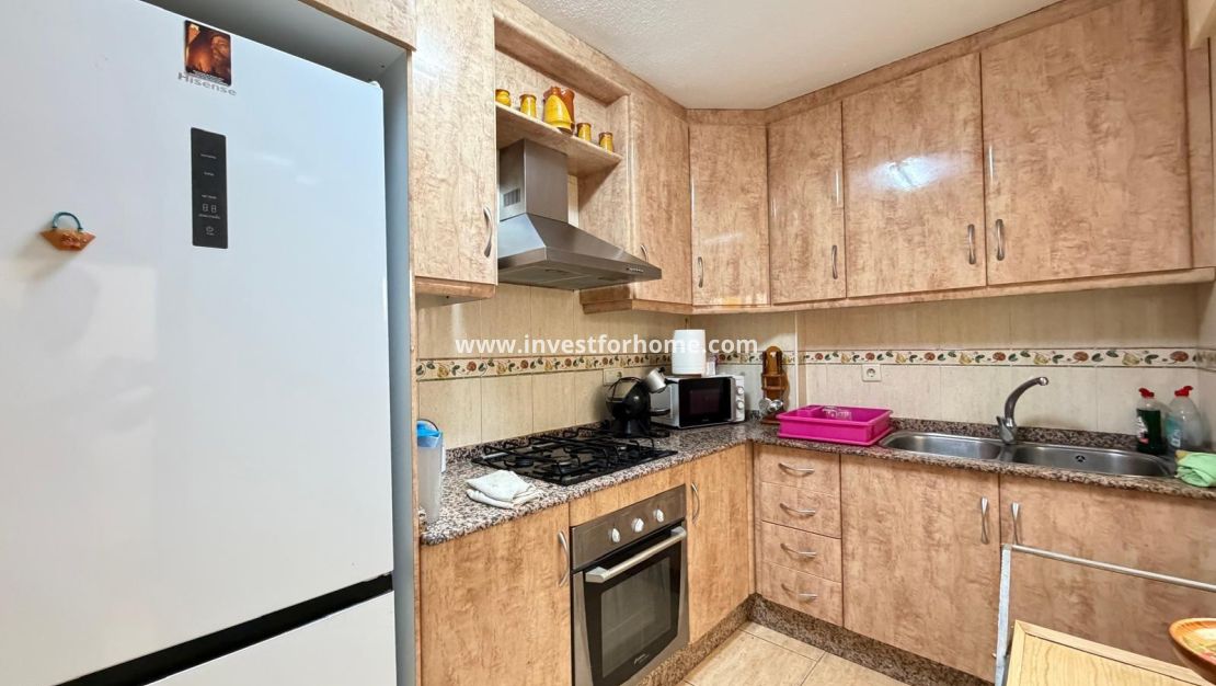 Sale - Apartment - Torrevieja - Las Piscinas Naturales