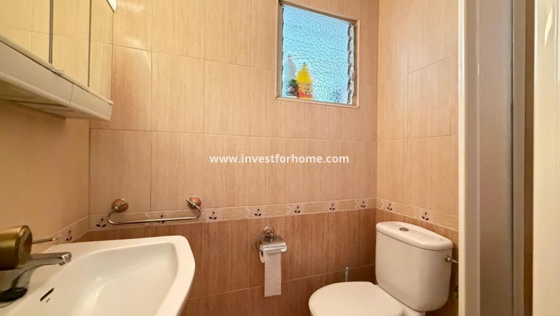 Sale - Apartment - Torrevieja - Las Piscinas Naturales