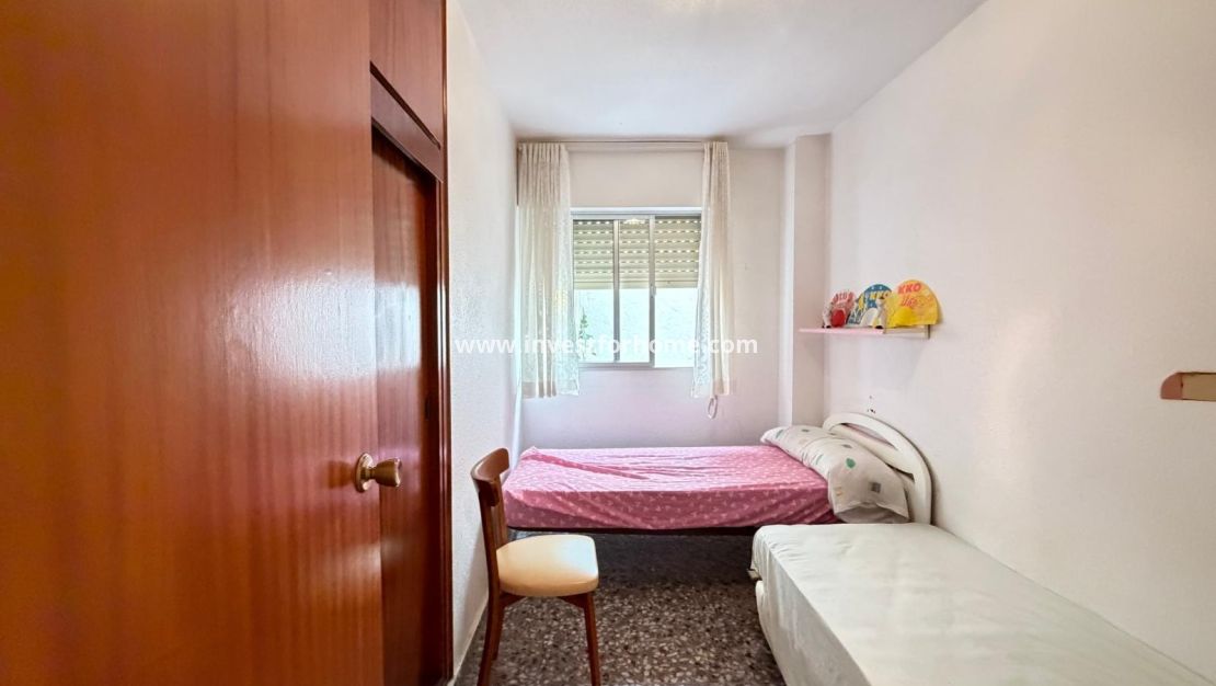 Sale - Apartment - Torrevieja - Las Piscinas Naturales