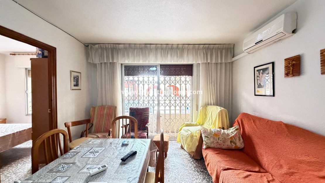 Sale - Apartment - Torrevieja - Las Piscinas Naturales