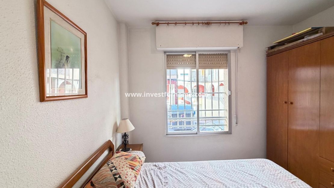 Sale - Apartment - Torrevieja - Las Piscinas Naturales