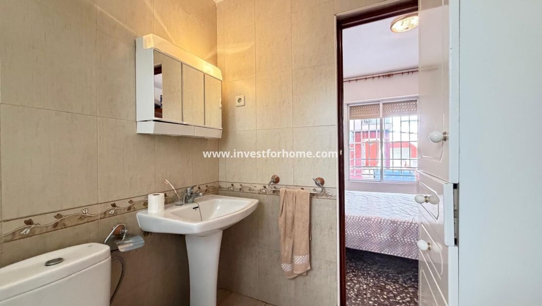 Sale - Apartment - Torrevieja - Las Piscinas Naturales