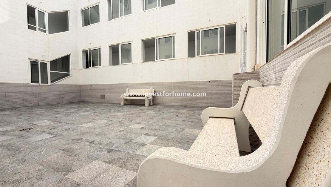 Sale - Apartment - Torrevieja - Las Piscinas Naturales