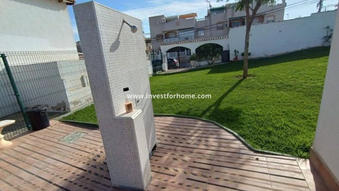 Sale - Apartment - Torrevieja - Los Balcones