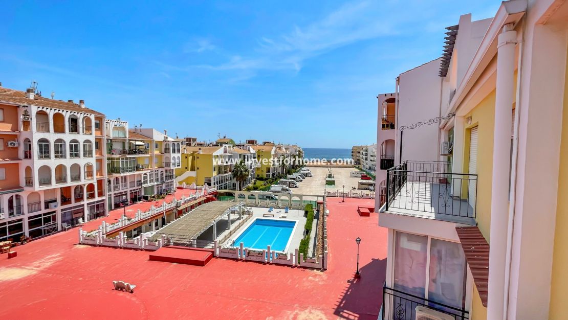 Sale - Apartment - Torrevieja - Mar Azul