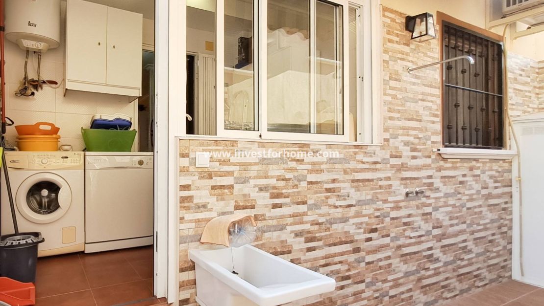 Sale - Apartment - Torrevieja - Parque Acuático - Sector 25