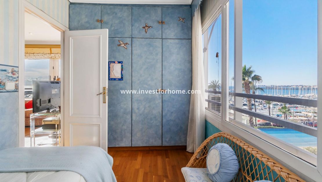 Sale - Apartment - Torrevieja - Piscinas naturales