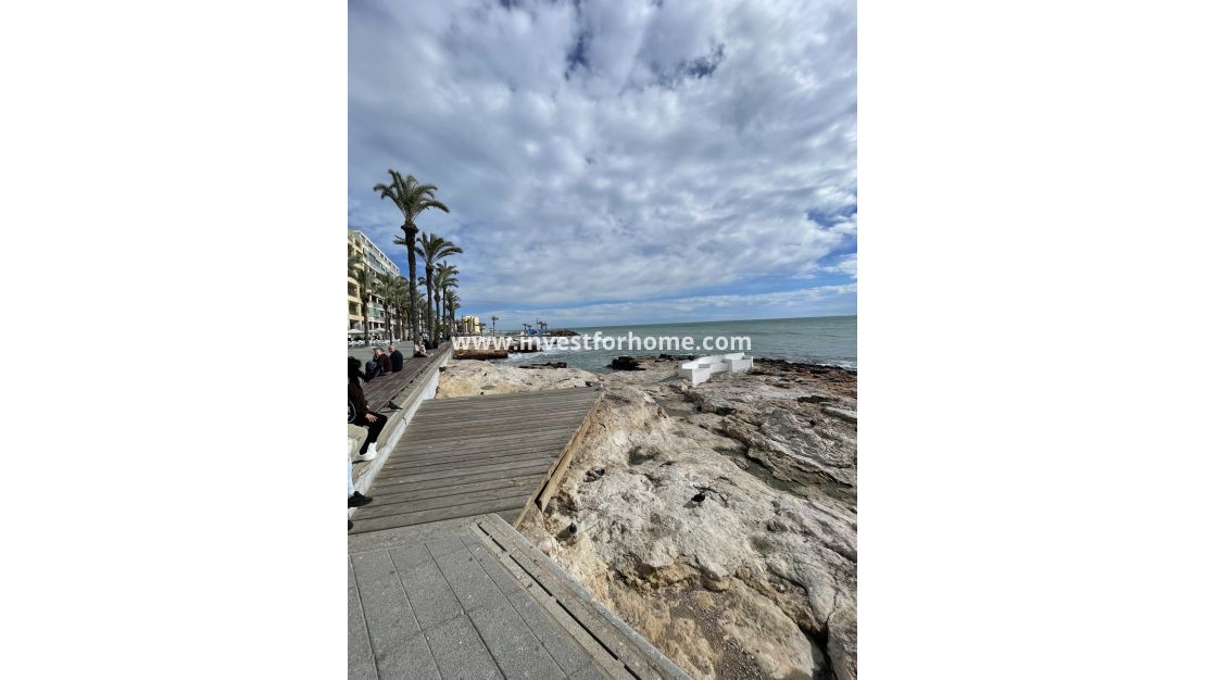Sale - Apartment - Torrevieja - Playa de cura
