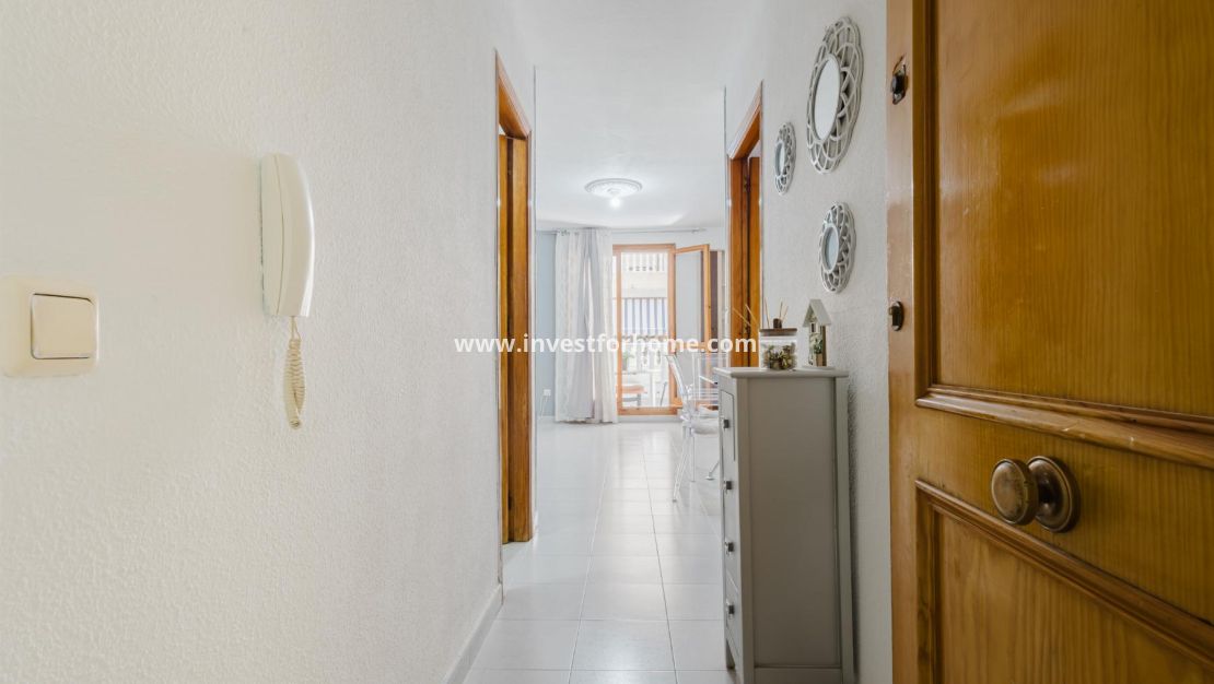 Sale - Apartment - Torrevieja - Playa de La Acequion