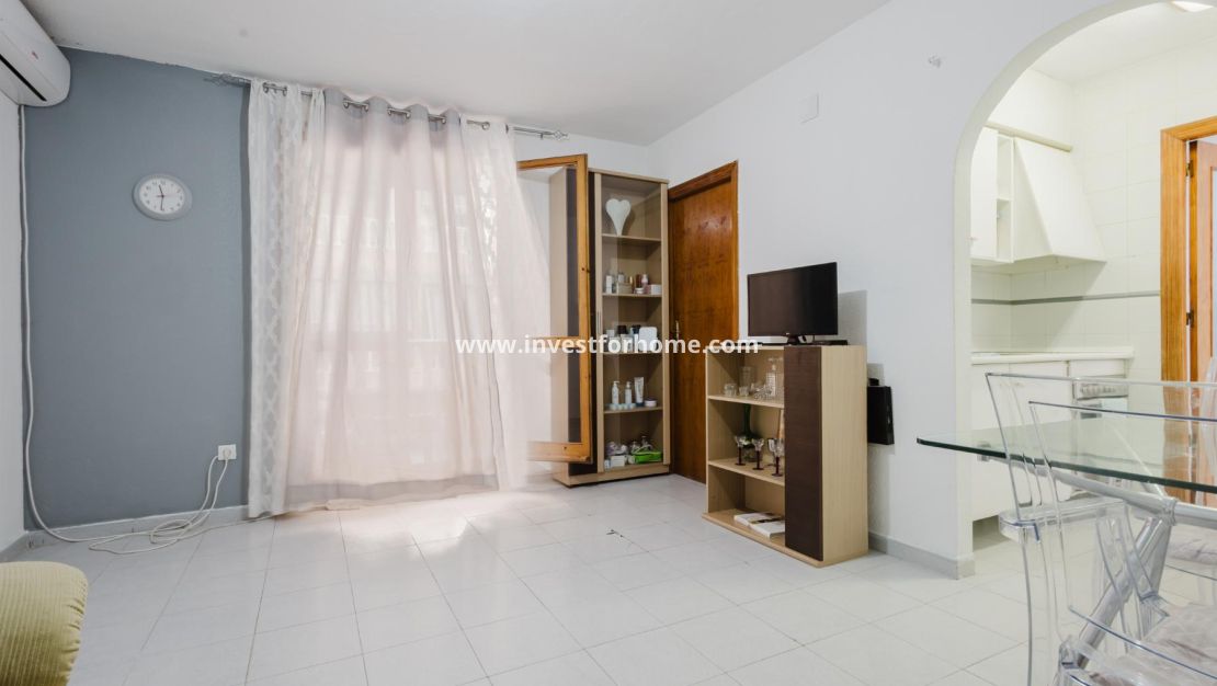 Sale - Apartment - Torrevieja - Playa de La Acequion