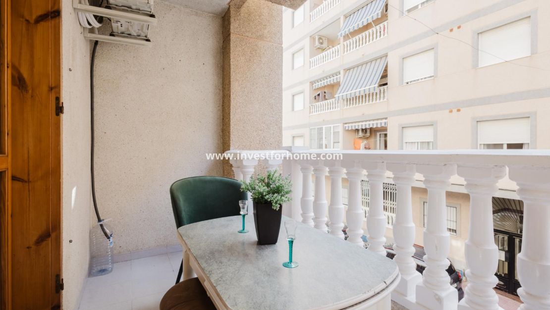 Sale - Apartment - Torrevieja - Playa de La Acequion