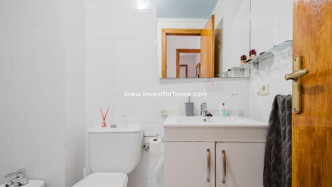 Sale - Apartment - Torrevieja - Playa de La Acequion