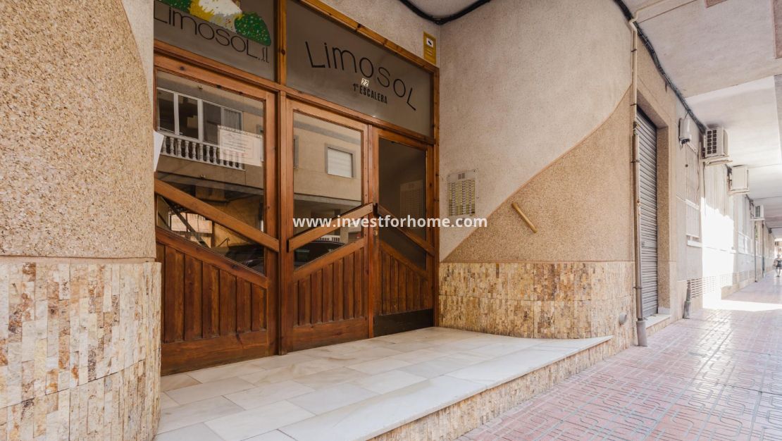 Sale - Apartment - Torrevieja - Playa de La Acequion