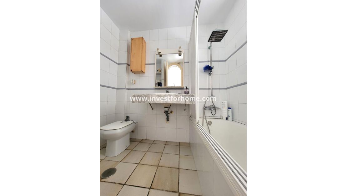 Sale - Apartment - Torrevieja - Playa De La Mata