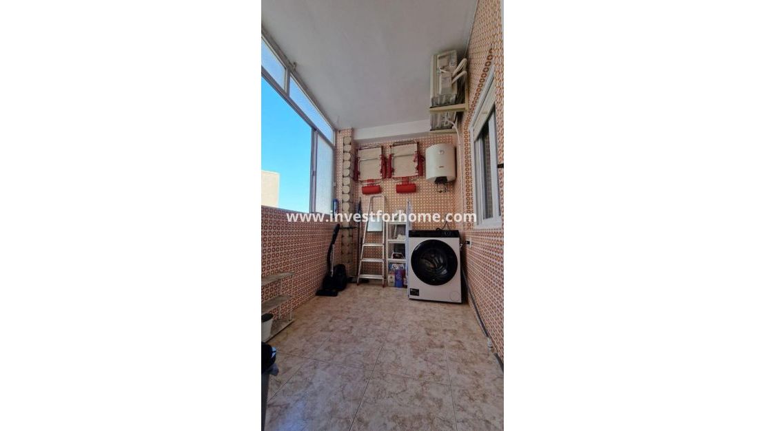 Sale - Apartment - Torrevieja - Playa de los Locos