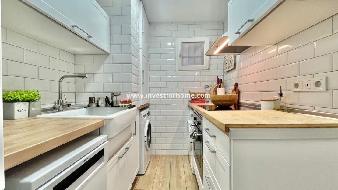 Sale - Apartment - Torrevieja - Playa de los Locos