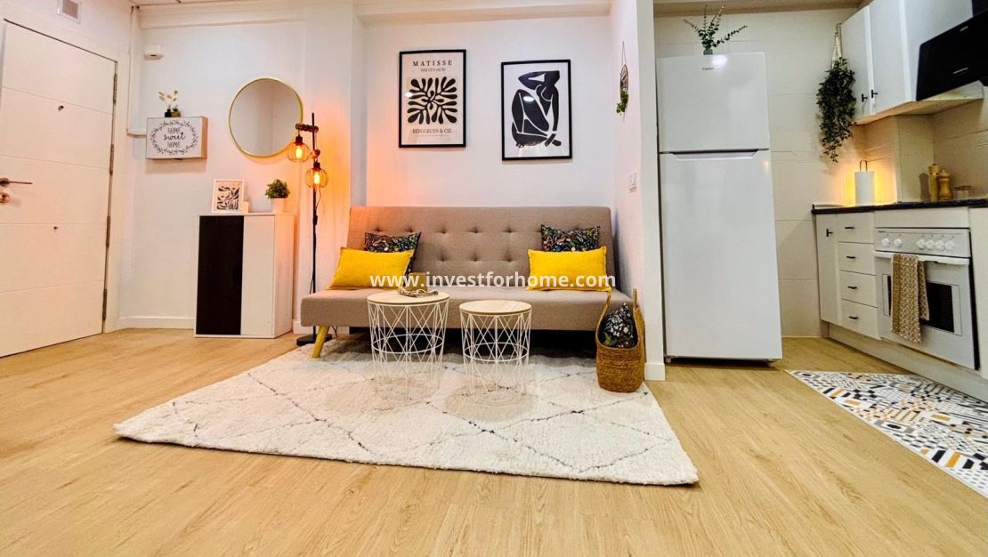 Sale - Apartment - Torrevieja - Playa de los Locos