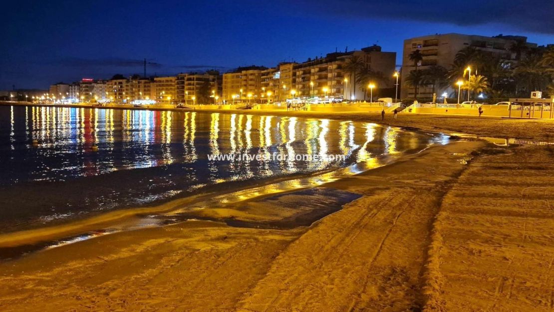 Sale - Apartment - Torrevieja - Playa de los Locos