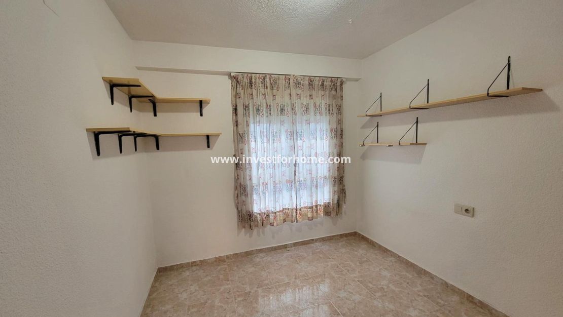 Sale - Apartment - Torrevieja - Playa de los Locos