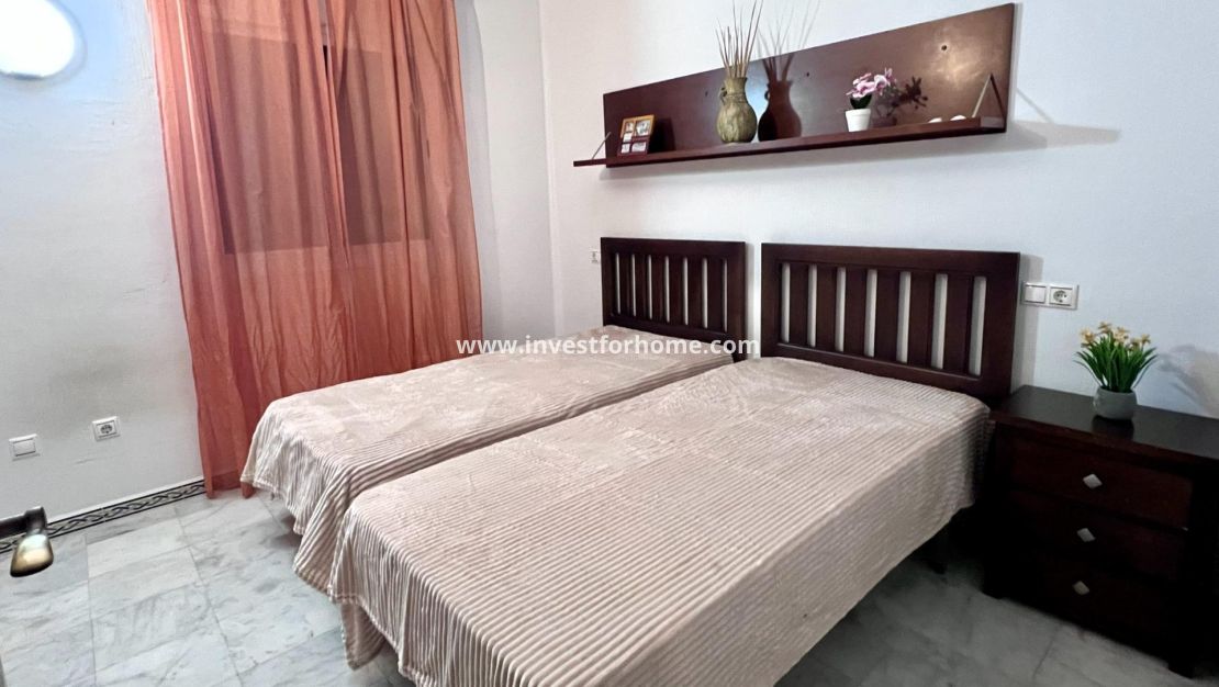 Sale - Apartment - Torrevieja - Playa de los Locos