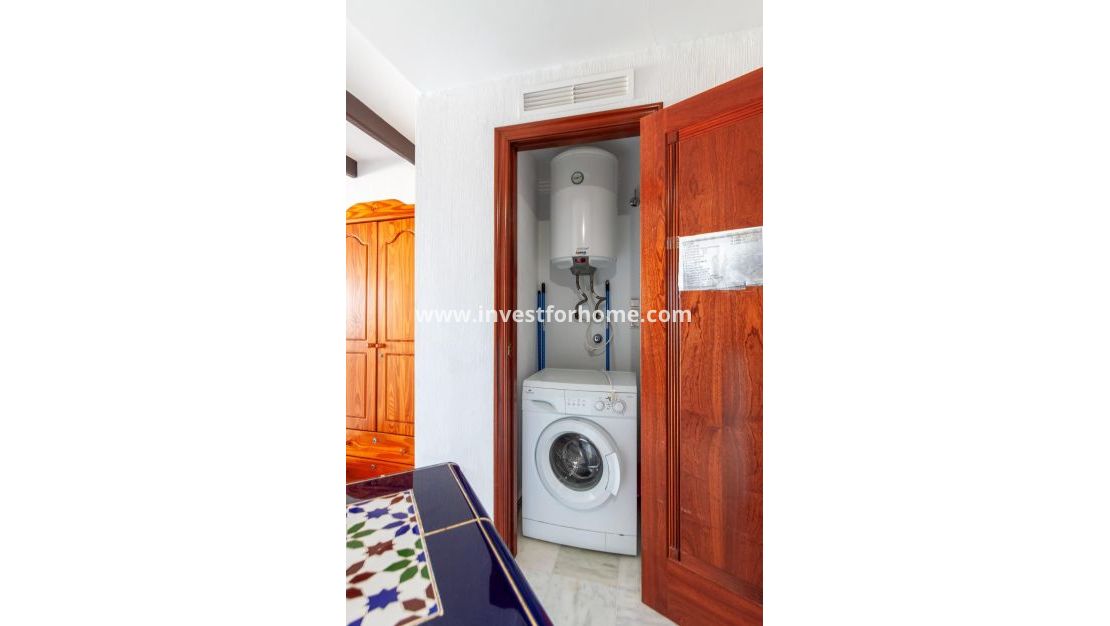 Sale - Apartment - Torrevieja - Playa de los Locos