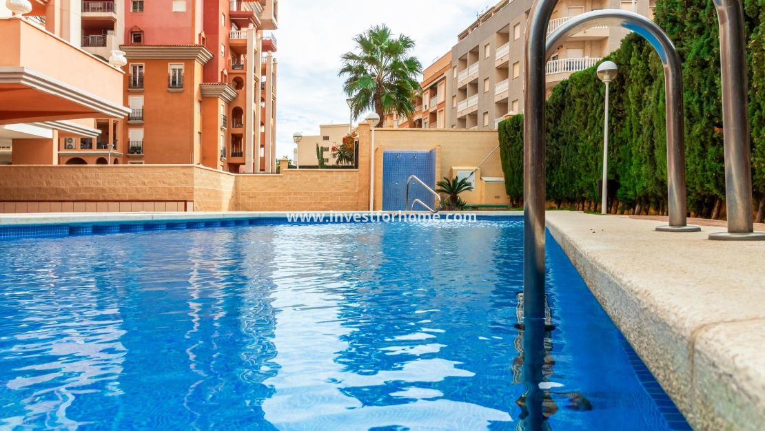 Sale - Apartment - Torrevieja - Playa de los Locos