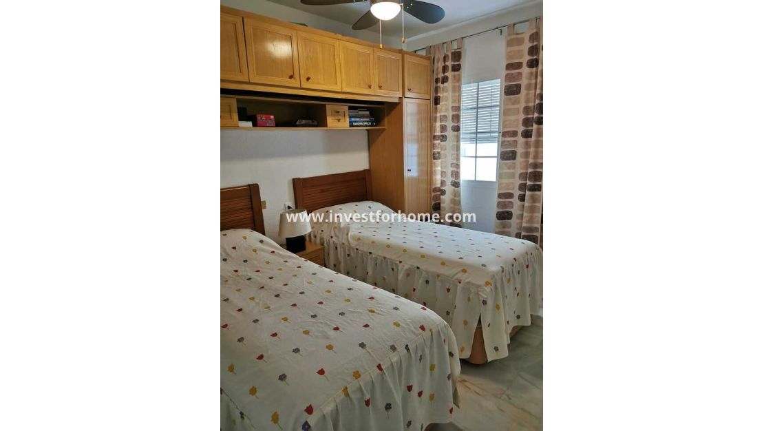 Sale - Apartment - Torrevieja - Playa de los Locos