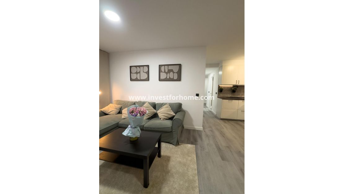 Sale - Apartment - Torrevieja - Playa de los Locos