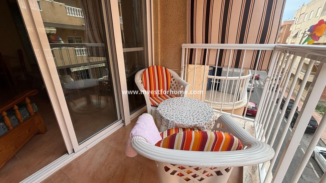 Sale - Apartment - Torrevieja - Playa de los Locos