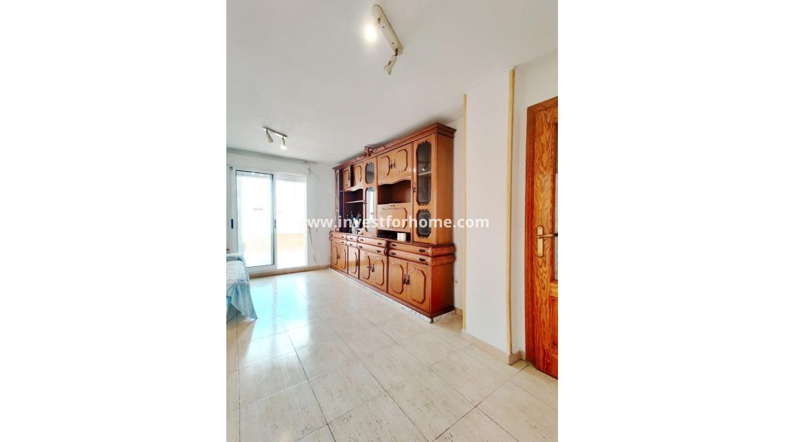 Sale - Apartment - Torrevieja - Playa de los Locos