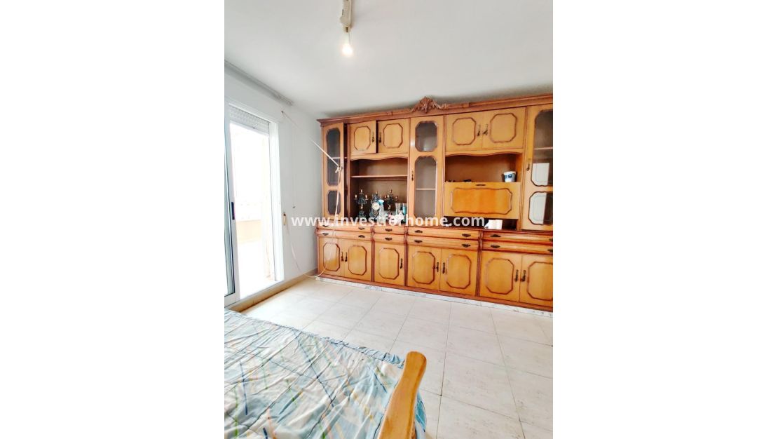Sale - Apartment - Torrevieja - Playa de los Locos