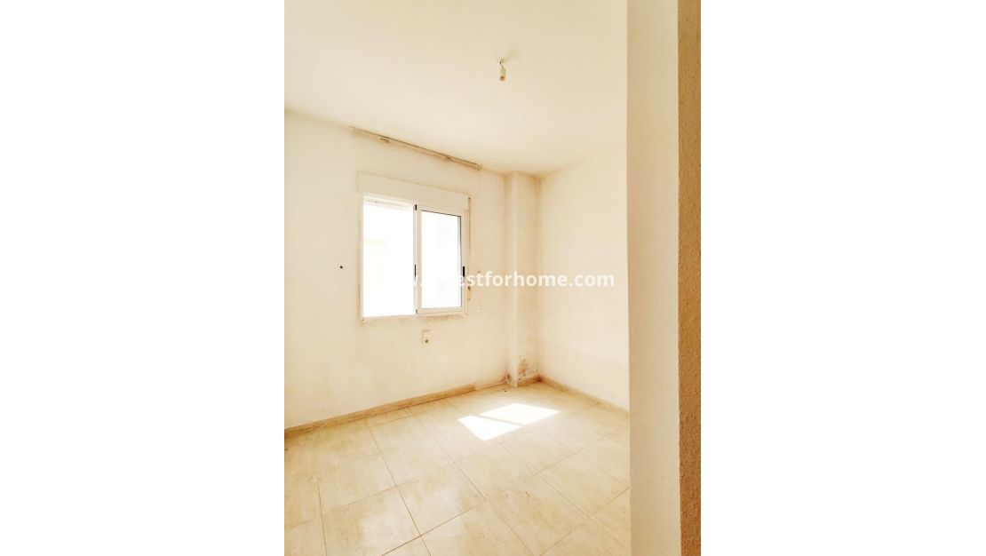 Sale - Apartment - Torrevieja - Playa de los Locos