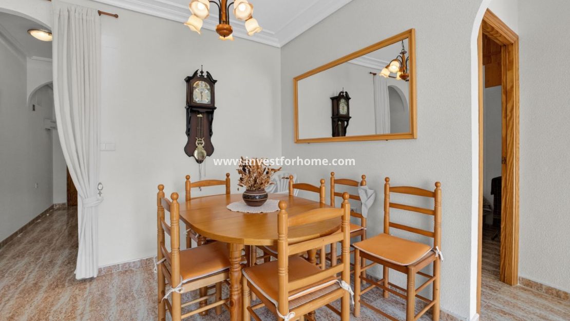 Sale - Apartment - Torrevieja - Playa de los Locos