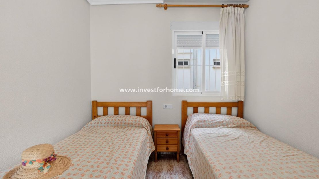 Sale - Apartment - Torrevieja - Playa de los Locos